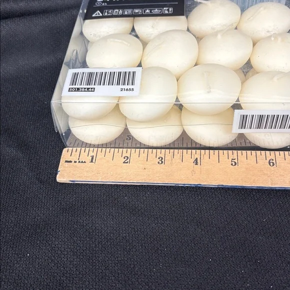 NIB Floating Candles - 24 Pack - Picture 3 of 3